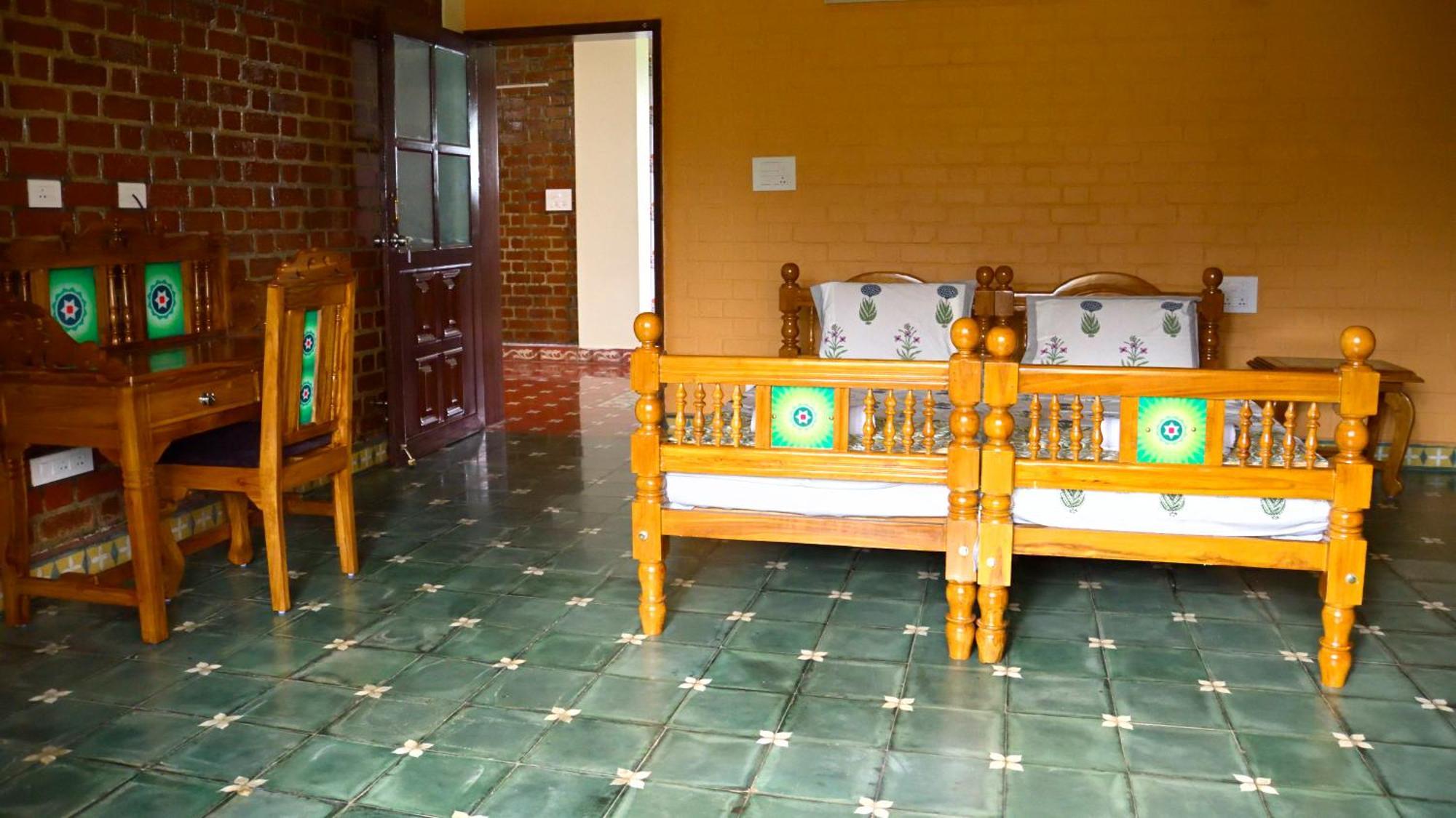 AlānduraiLakshmi Illam Near Isha Yoga Adiyogiアパートメント エクステリア 写真